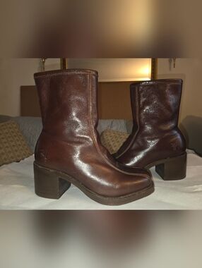 FRYE Brown Leather Mid-Calf Block Heel Boots